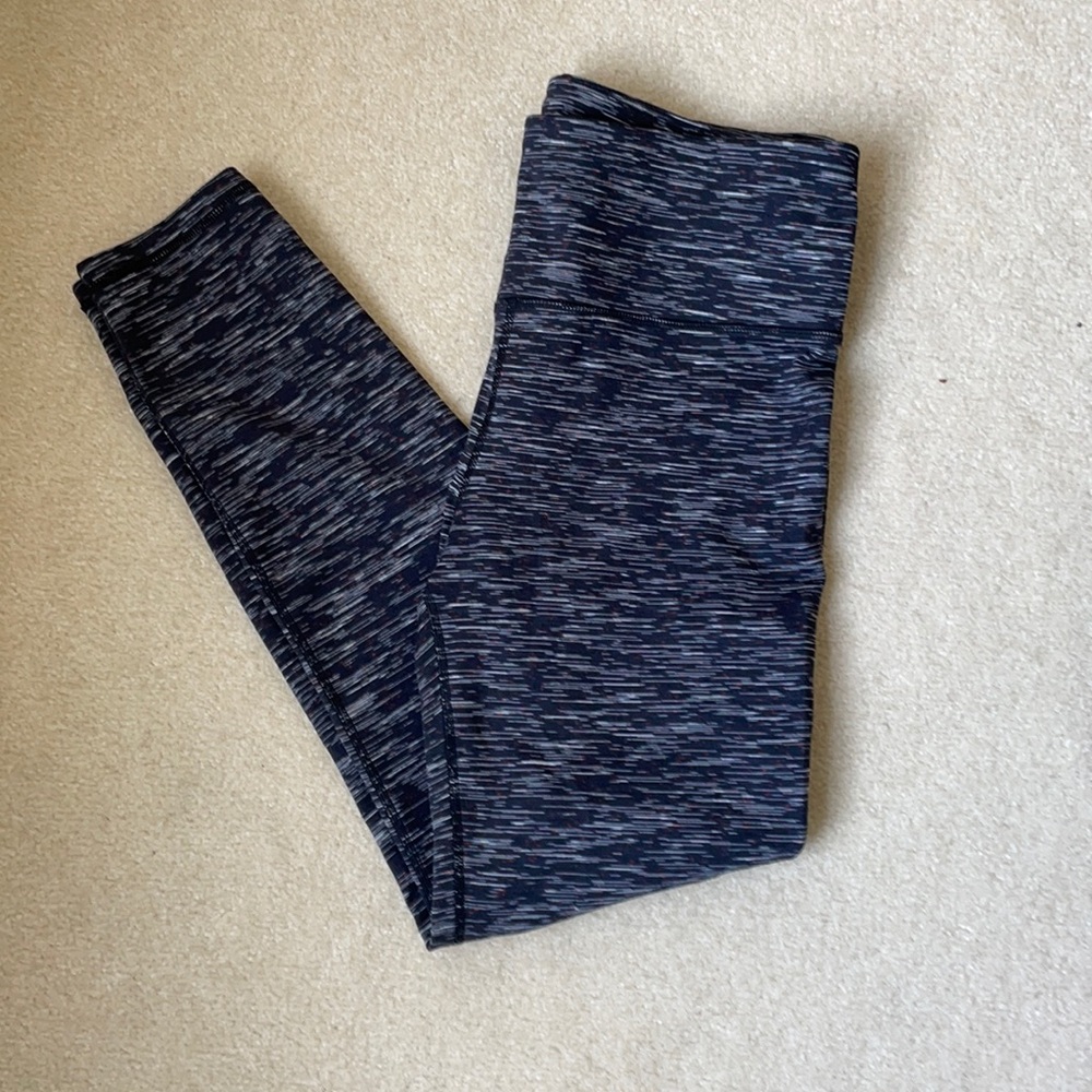 GapFit workout leggings